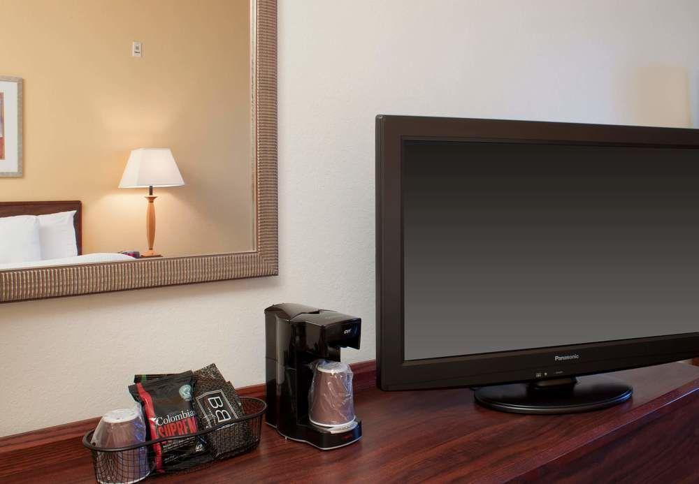 Comfort Inn & Suites Liverpool - Syracuse Esterno foto